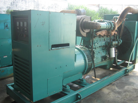 江夏租赁发电机- 发电机碳刷磨损的原因是什么