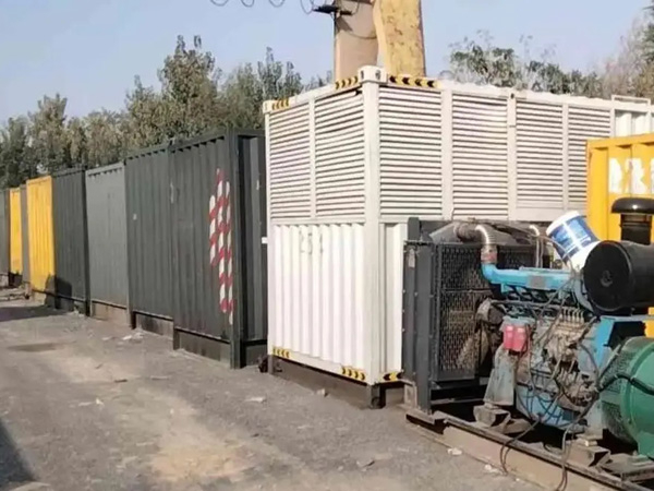 江夏200KW柴油发电机机组每小时油耗是多少？